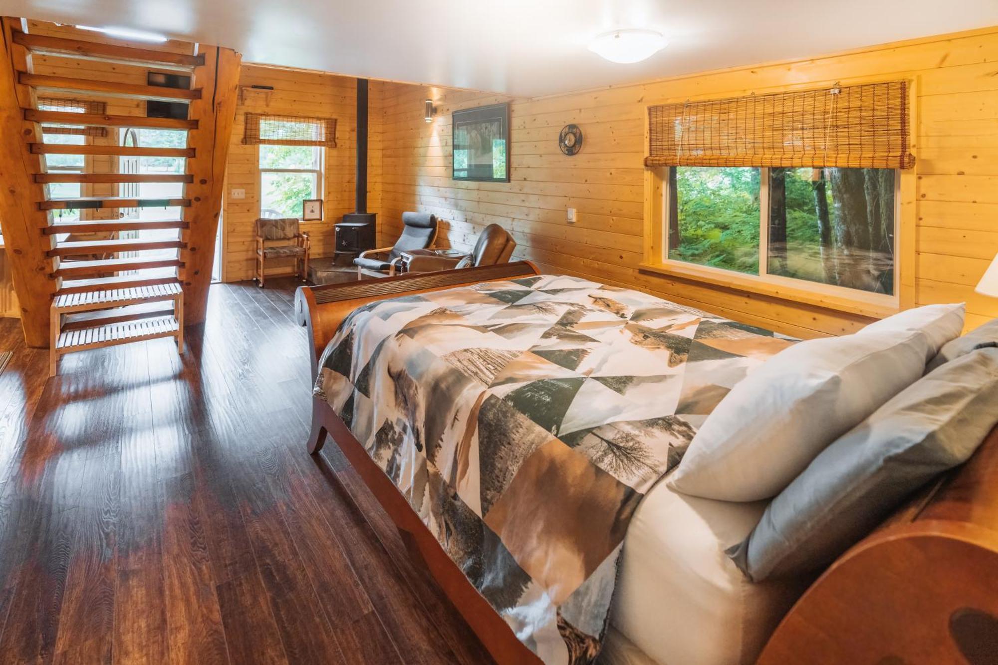 Bella Coola Grizzly Tours And Resort Hagensborg Ngoại thất bức ảnh