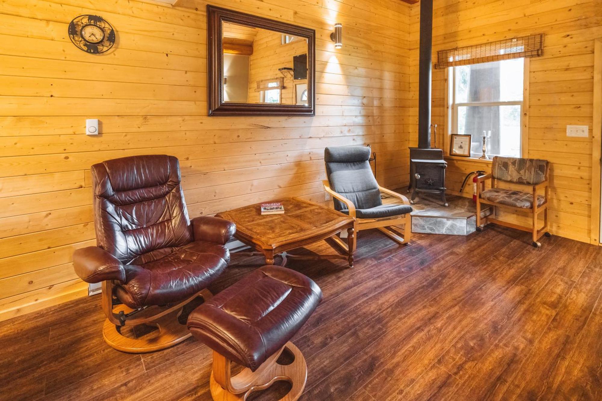 Bella Coola Grizzly Tours And Resort Hagensborg Ngoại thất bức ảnh
