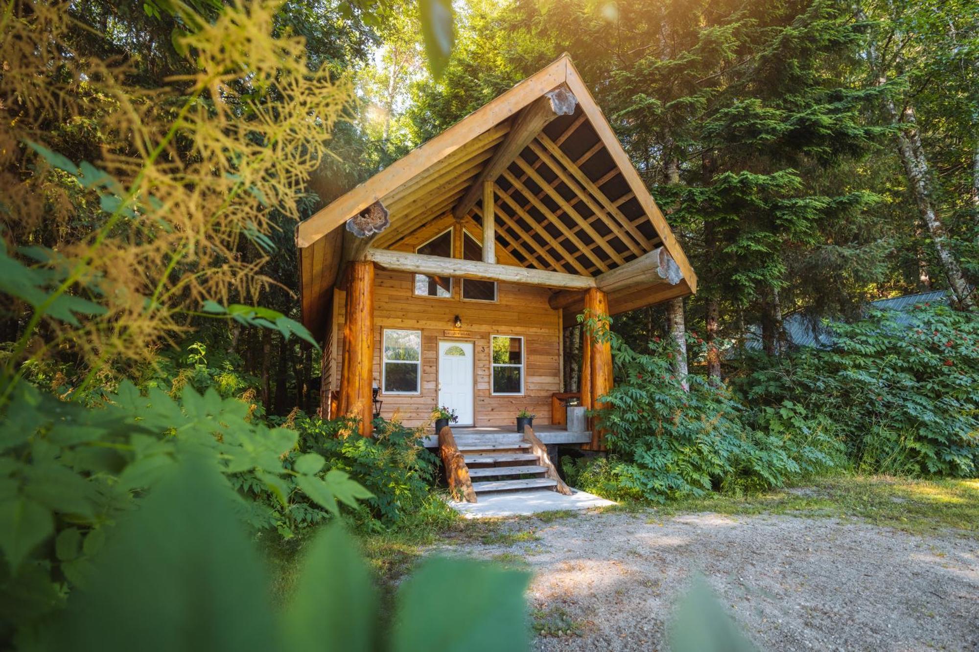 Bella Coola Grizzly Tours And Resort Hagensborg Ngoại thất bức ảnh