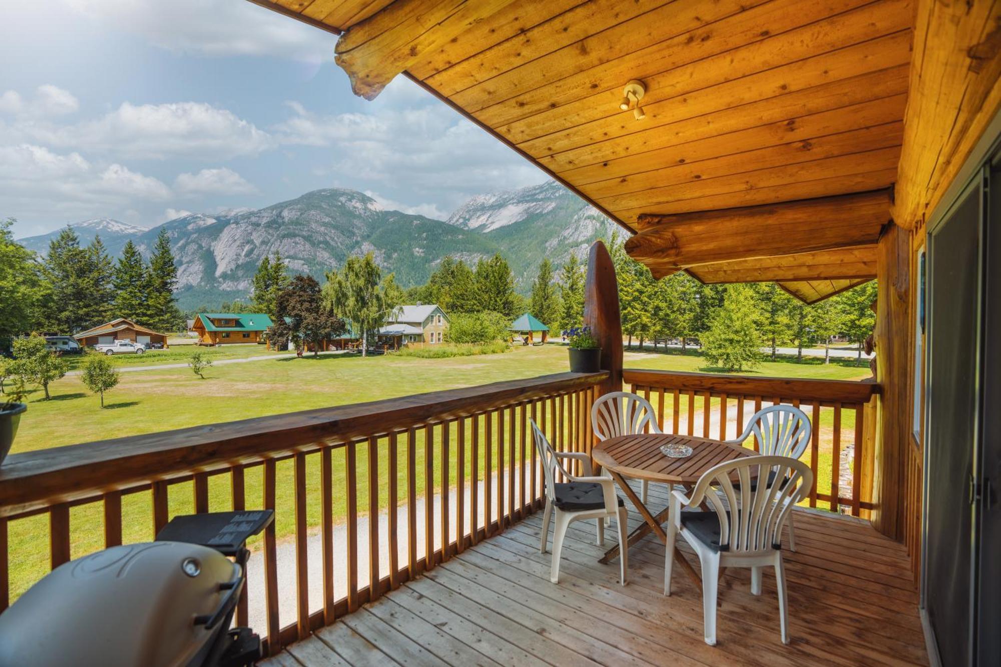 Bella Coola Grizzly Tours And Resort Hagensborg Ngoại thất bức ảnh